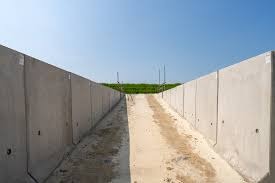 Precast Segmental Retaining Wall - Piperitacare